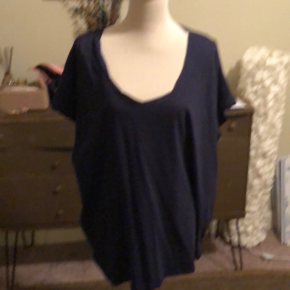 Tee - Picture 1 of 3